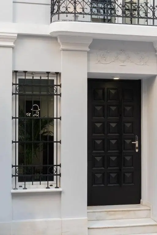 Sir Athens, Kolonaki